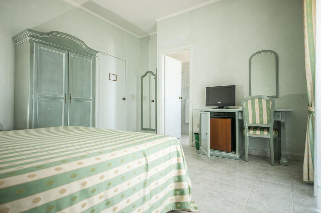 Hotel Murano Rossano Habitación foto